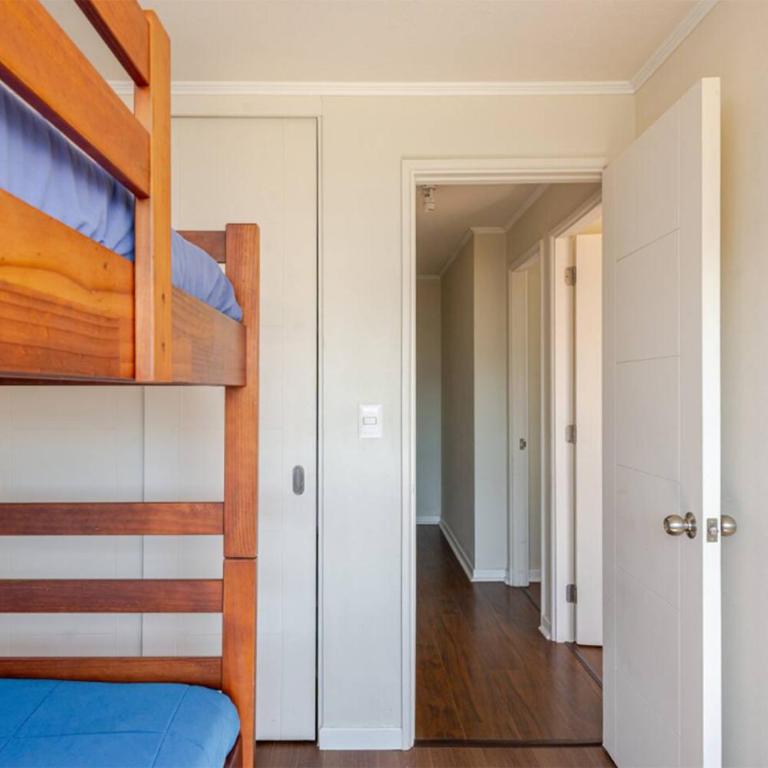 Viña del Mar Depto cercano al Mall Marina playa a 5 minutos en auto vista al mar WiFi estacionamiento - Three-Bedroom Standard Apartment - 12