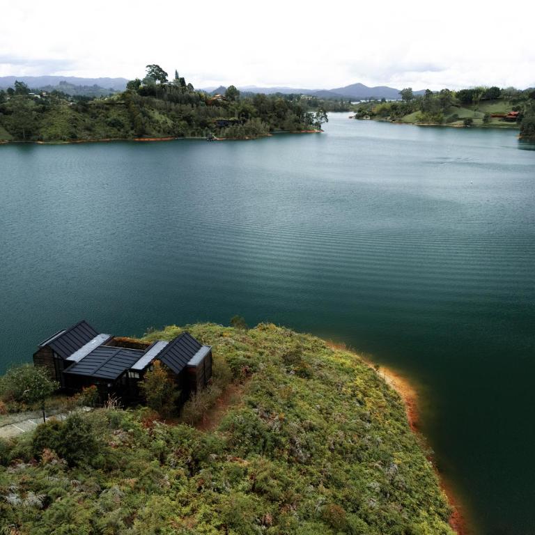 The Boato Hotel - Habitación Familiar con vistas al lago - 10