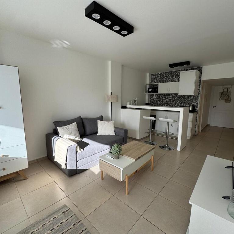 Vistas al mar en Zona Playa Varese - One-Bedroom Apartment - 48