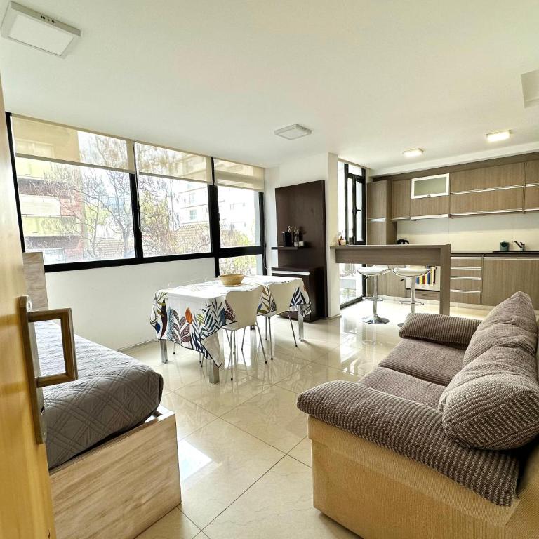 Moderno Dos Ambientes Zona Guemes y Playa Torreon - Apartamento de 2 dormitorios - 1