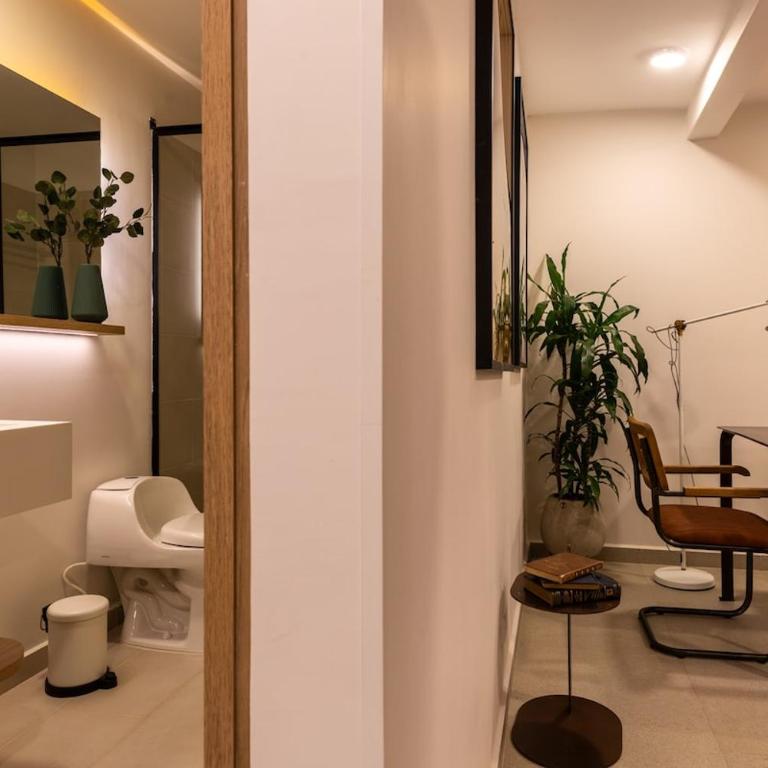 201 Stylish Retreat in Laureles Area Terrace AC - One-Bedroom Apartment - 14