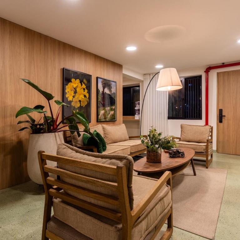 201 Stylish Retreat in Laureles Area Terrace AC - One-Bedroom Apartment - 20