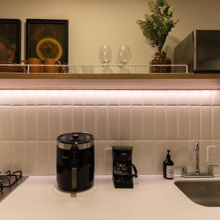 201 Stylish Retreat in Laureles Area Terrace AC - One-Bedroom Apartment - 31