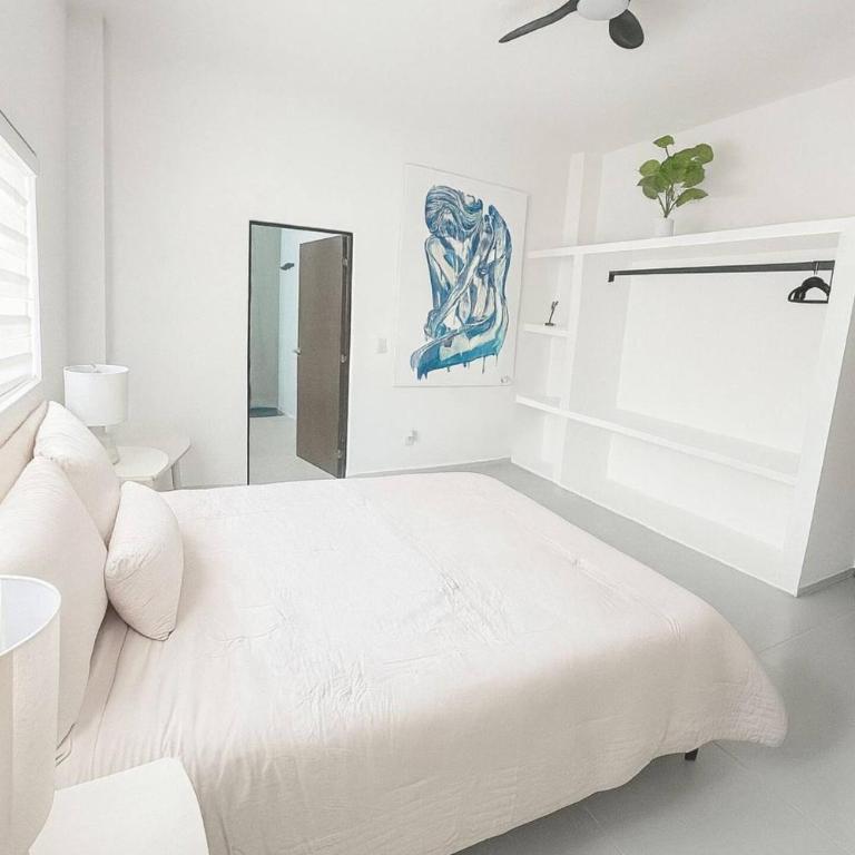 Stylish 2BR Retreat Near Beaches & Downtown PV - Apartamento - 16