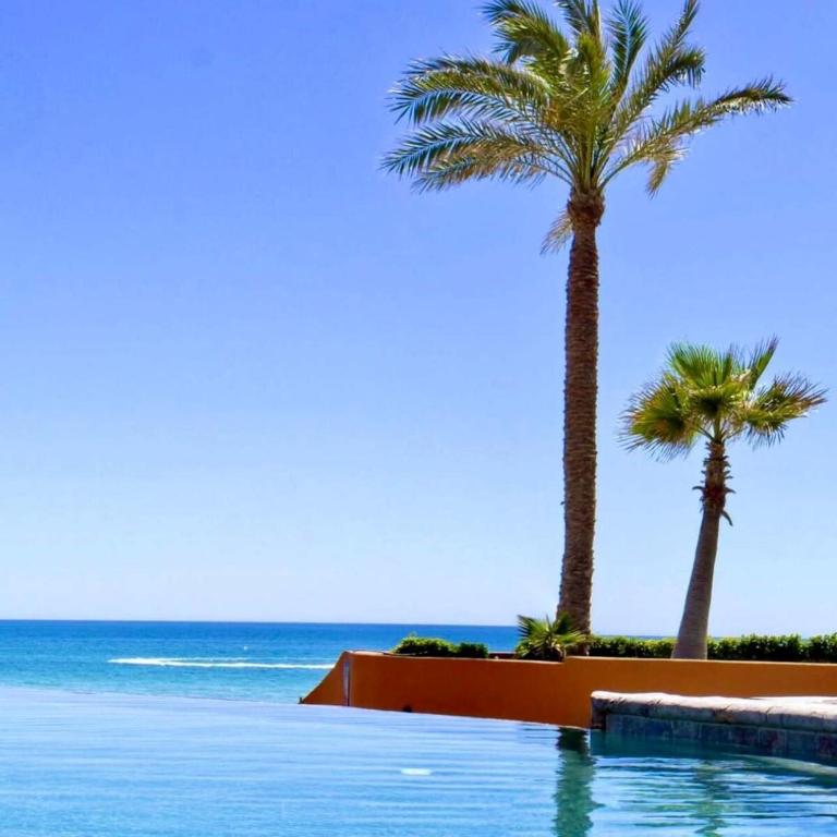 Las Palomas Cortez 805 Luxury Beachfront 1BR, 1BA for 4 - One-Bedroom Apartment - Oceanfront - 11