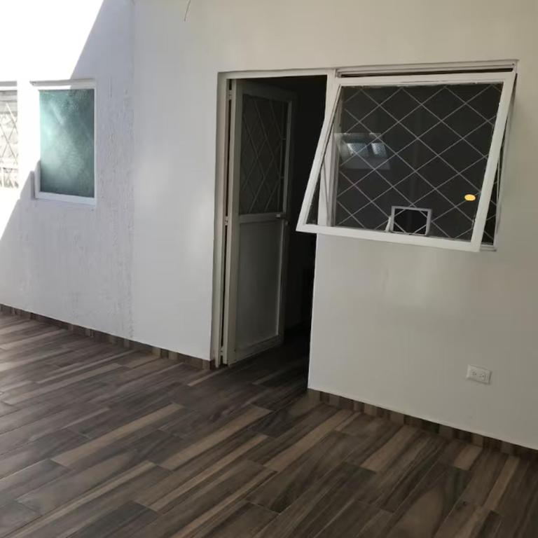 Residencia Centro Expositor-Feria-Centro-Los Fuertes - Casa de 4 dormitorios - 10