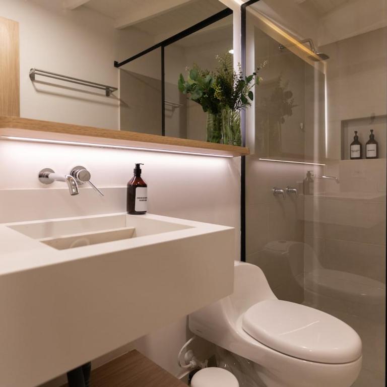 303 Balance and Design Loft with AC in Laureles area - One-Bedroom Apartment - 13