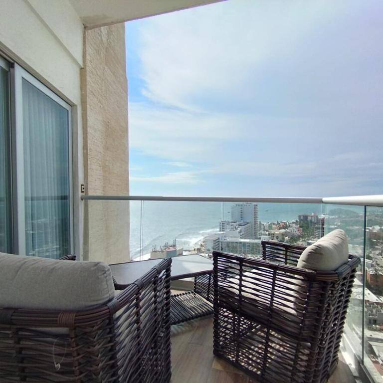 Departamento a pie de Playa, en Zona DORADA, Mazatlan - Apartment - 6
