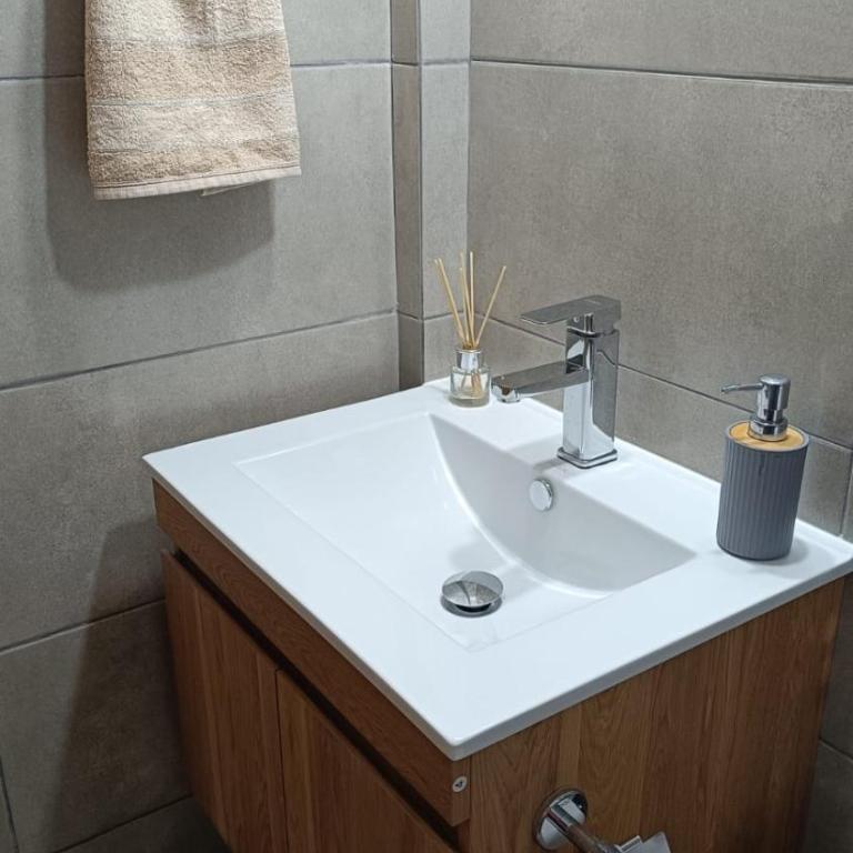 Apto a pasos del puerto y playa - Apartamento de 2 dormitorios - 32