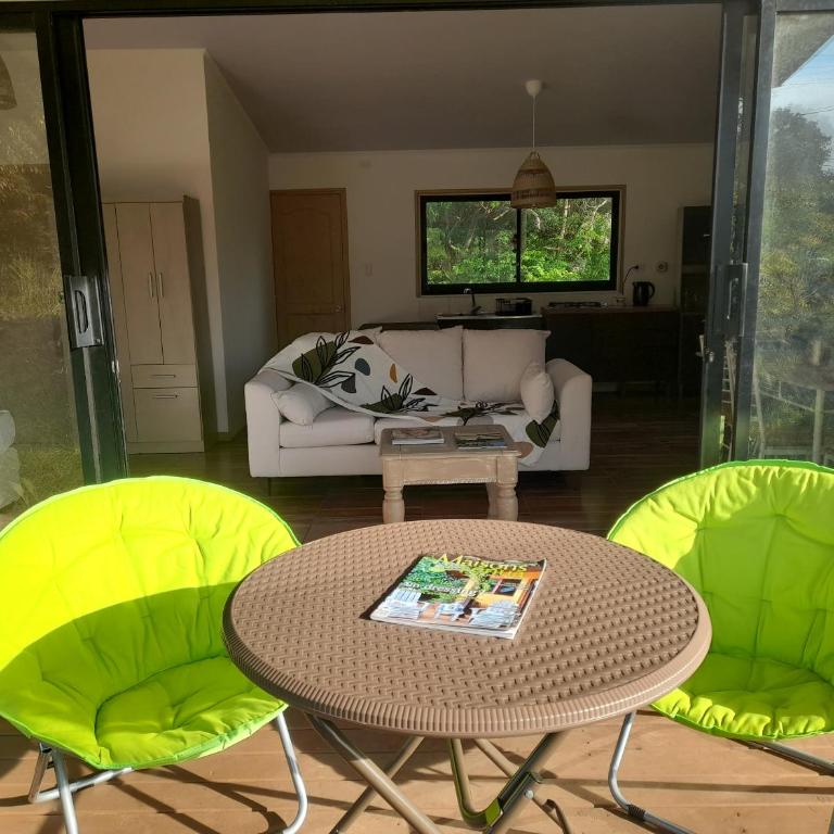 Vaitahi Lodge - Three-Bedroom House - 18