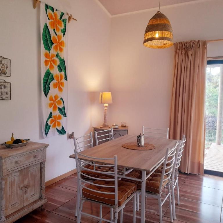Vaitahi Lodge - Three-Bedroom House - 20