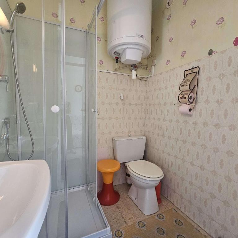 Appartement T1 proche des Thermes avec climatisation - FR-1-553-313 - Appartement - 12