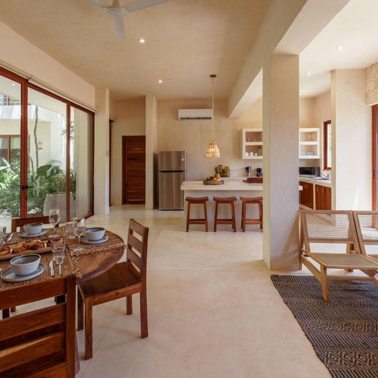 Ahal Holistika 3BR Ground-Floor Jungle Oasis with Plunge Pool - Apartamento - 3