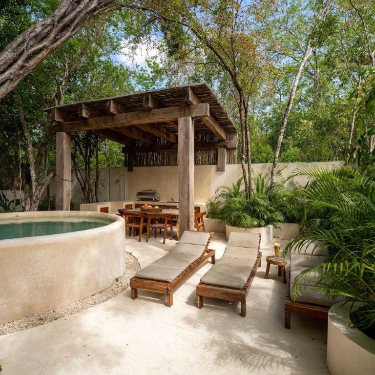 Ahal Holistika 3BR Ground-Floor Jungle Oasis with Plunge Pool - Apartamento - 71