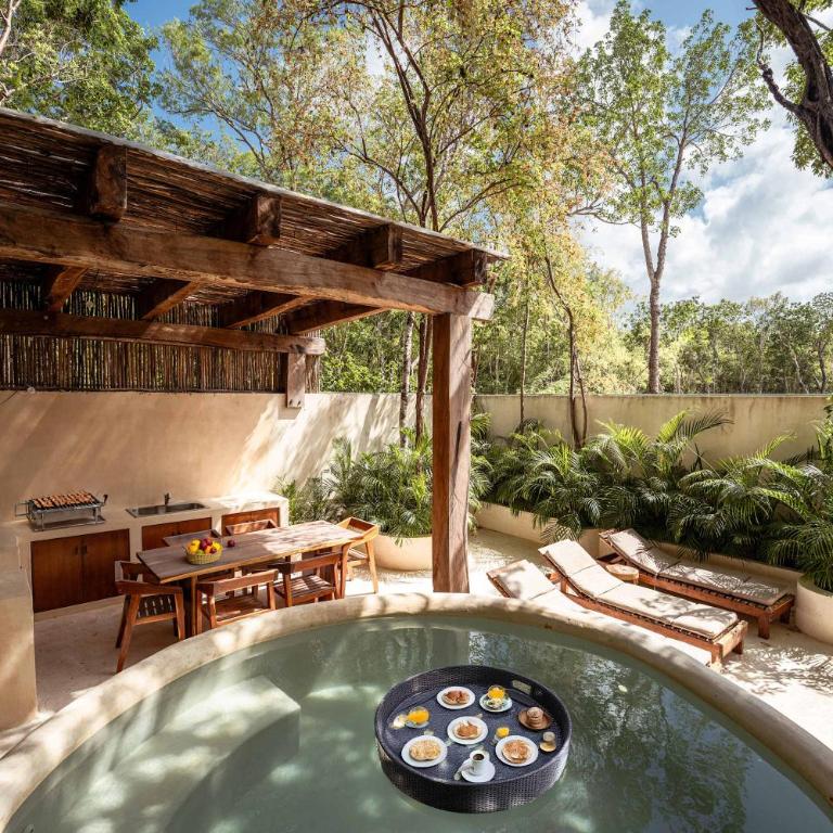 Ahal Holistika 3BR Ground-Floor Jungle Oasis with Plunge Pool - Apartamento - 73