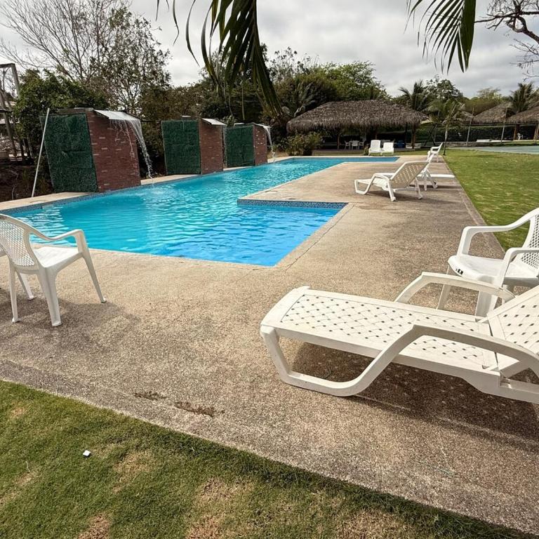 Casa Vacacional Valles de Olon - Three-Bedroom House - 8