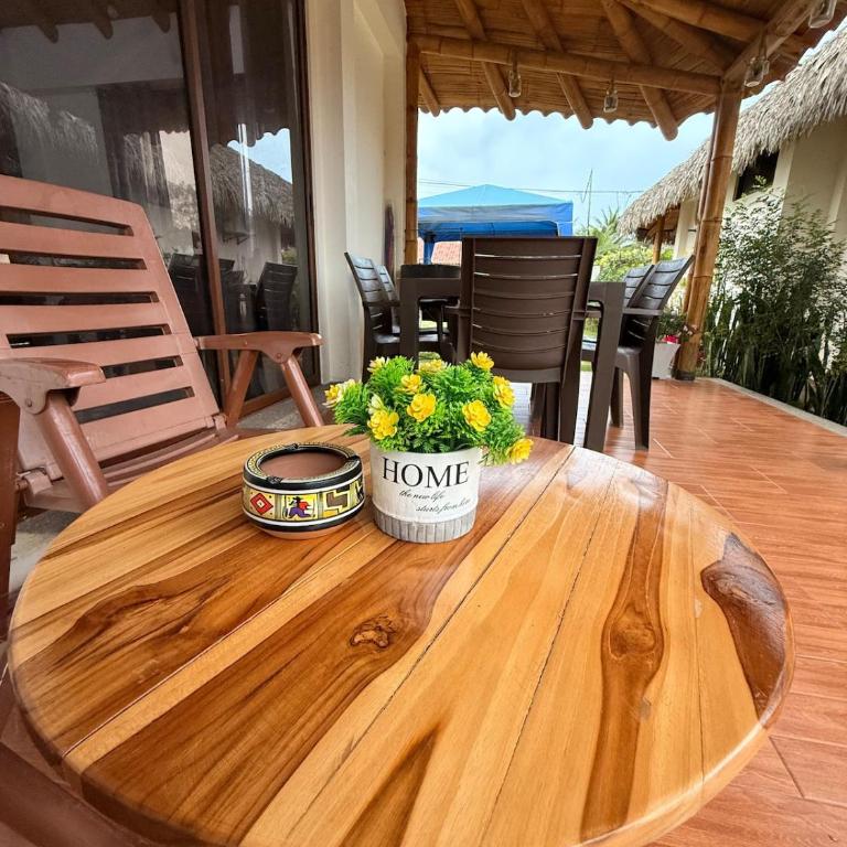 Casa Vacacional Valles de Olon - Three-Bedroom House - 18