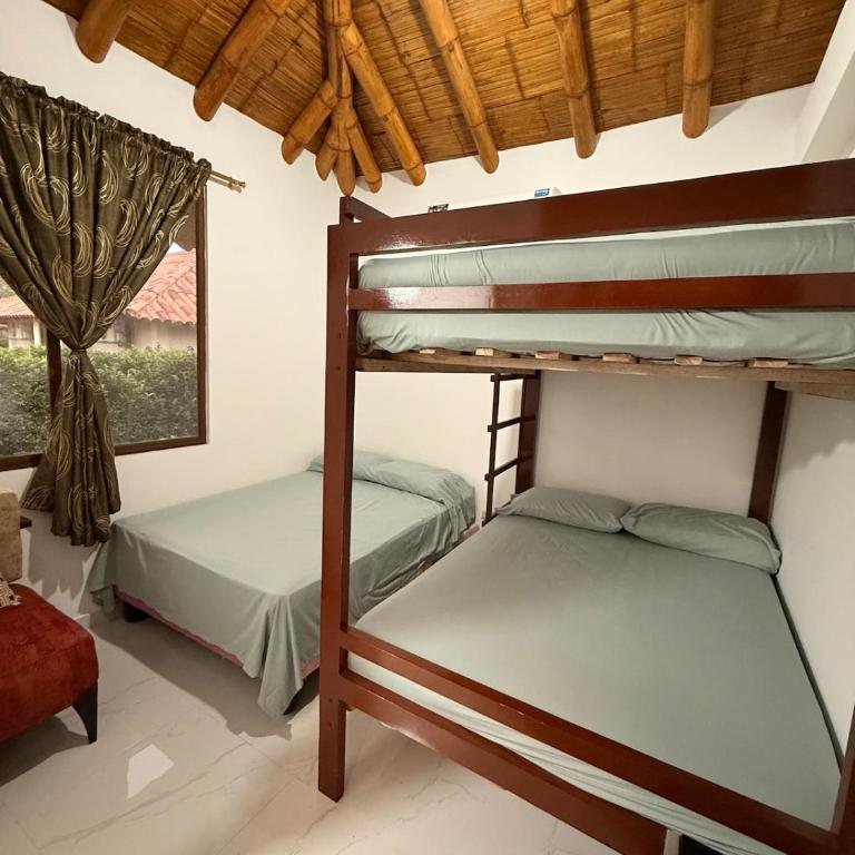 Casa Vacacional Valles de Olon - Three-Bedroom House - 27