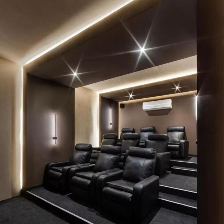 DEPARTAMENTO MODERNO EN EQUIPETROL DE LUJO CERCA DE MALL, SUPERMECADOS, VENTURA MALL y en la zona mas exclusiva de Santa Cruz - One-Bedroom Apartment - 7