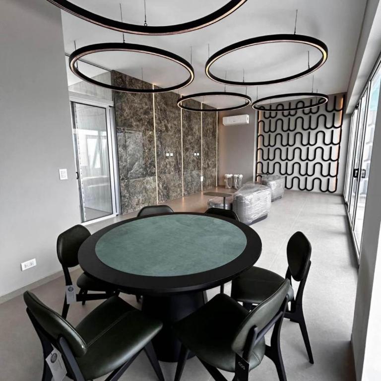 DEPARTAMENTO MODERNO EN EQUIPETROL DE LUJO CERCA DE MALL, SUPERMECADOS, VENTURA MALL y en la zona mas exclusiva de Santa Cruz - One-Bedroom Apartment - 22