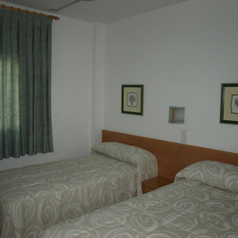 Apartaments Geminis - Two-Bedroom Apartment (4-6 Adults) - 8
