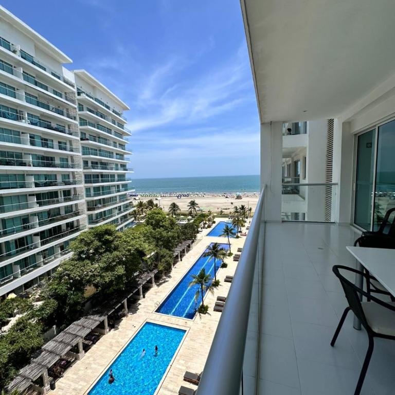 Exclusivo Apartamento con playa y piscinas Morros Cartagena - Two-Bedroom Apartment with Balcony and Sea View - 3