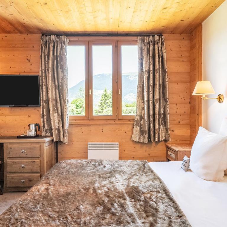 La Maison Hôtel Les Peupliers - Chambre Double - Vue sur Vallée - 1