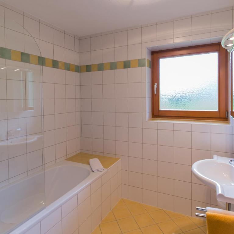 Pension Nigella - Deluxe Doppelzimmer mit Bad - 5