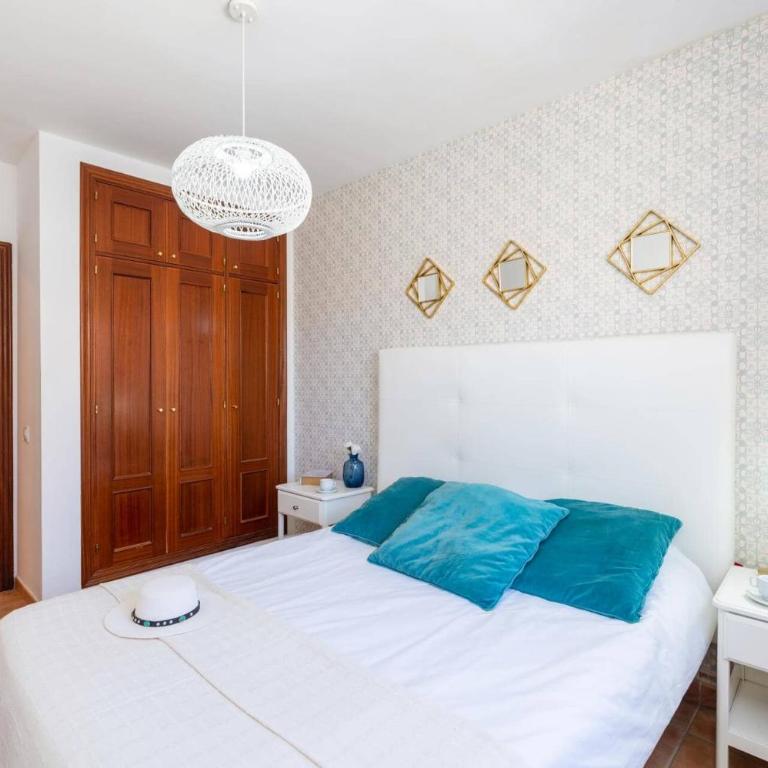 Villa Enrique by Villa Plus - Villa - 13