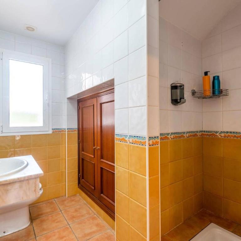 Villa Enrique by Villa Plus - Villa - 17