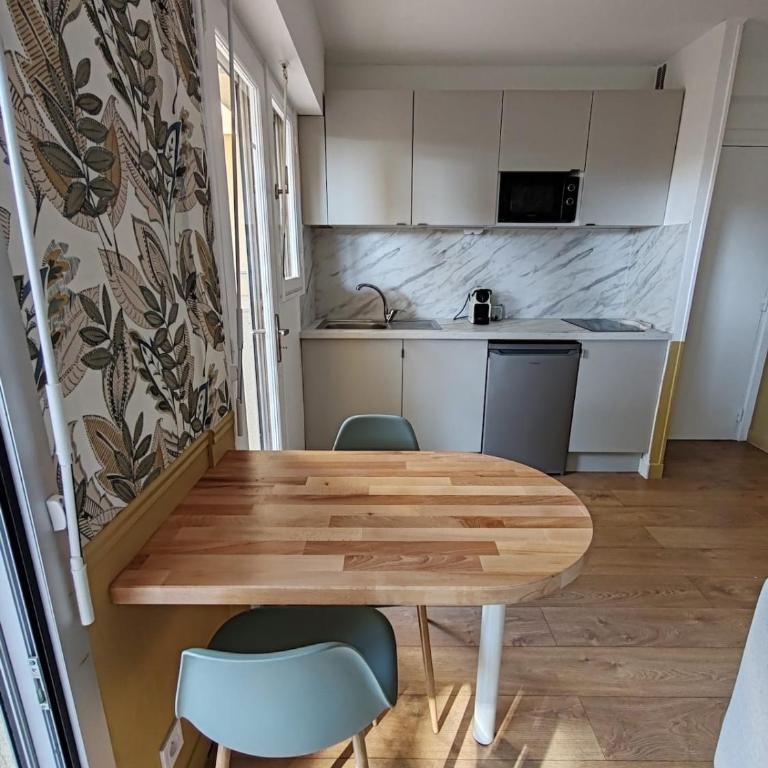 Studio avec coin nuit climatisé avec grande terrasse et parking au pied de la Marina et de la plage de Fréjus - Appartement 1 Chambre - 6