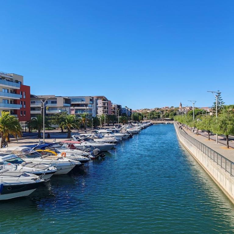 Studio avec coin nuit climatisé avec grande terrasse et parking au pied de la Marina et de la plage de Fréjus - Appartement 1 Chambre - 7