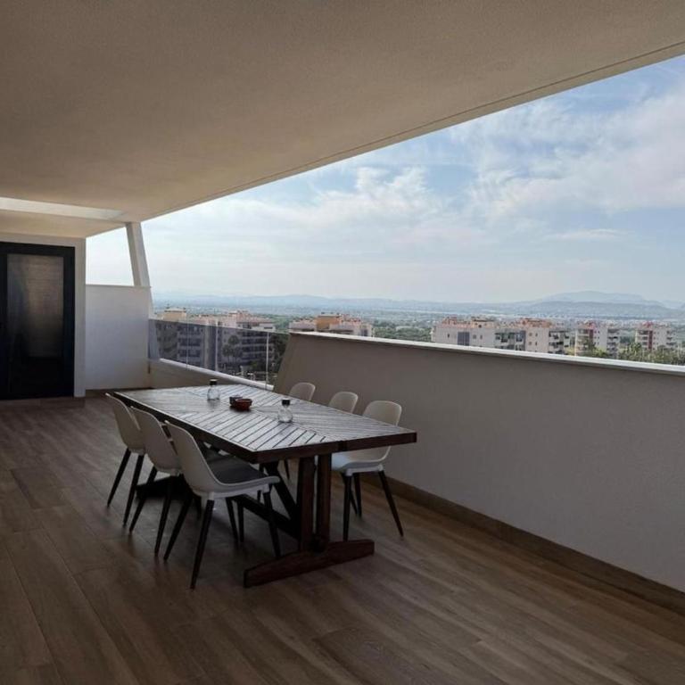 Luxurious 2-Bedroom Apartment in Arenals del Sol with Pool and Sea Views - Apartment - 21