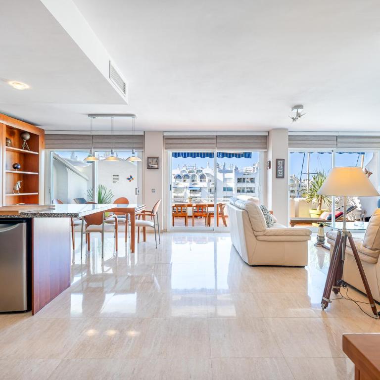 Holiday rentals apartment with Sea Views Puerto Marina - Apartamento de 3 dormitorios - 34