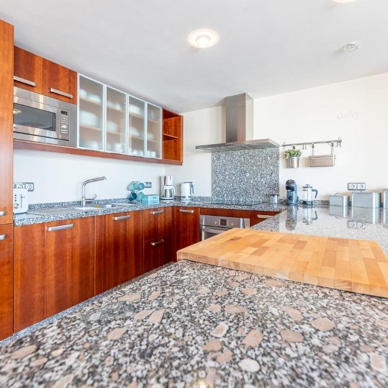 Holiday rentals apartment with Sea Views Puerto Marina - Apartamento de 3 dormitorios - 41