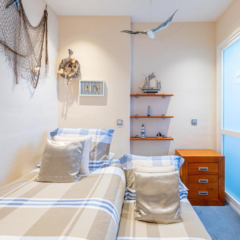 Holiday rentals apartment with Sea Views Puerto Marina - Apartamento de 3 dormitorios - 59
