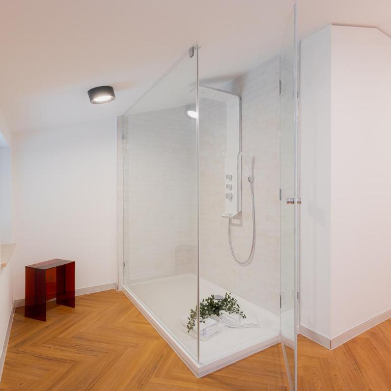 Alpine Apartements Maximilian Berchtesgaden - Apartment mit 3 Schlafzimmern und Bergblick - 14