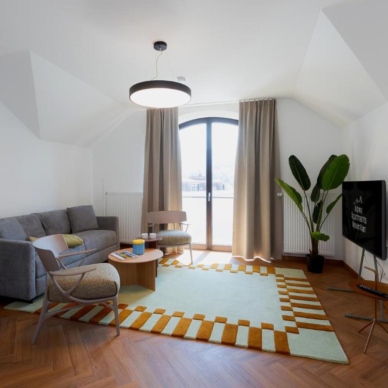 Alpine Apartements Maximilian Berchtesgaden - Apartment mit 3 Schlafzimmern und Bergblick - 12