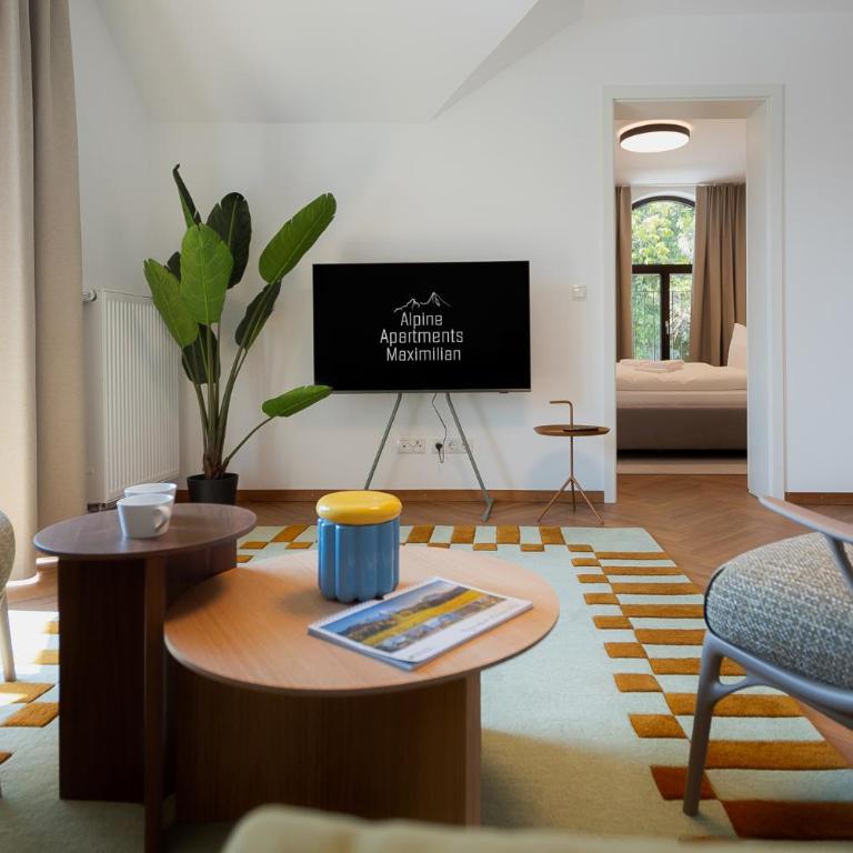Alpine Apartements Maximilian Berchtesgaden - Apartment mit 3 Schlafzimmern und Bergblick - 9