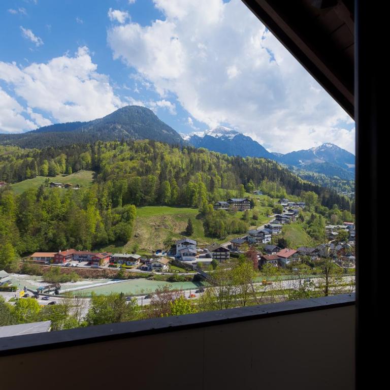 Alpine Apartements Maximilian Berchtesgaden - Apartment mit 3 Schlafzimmern und Bergblick - 15