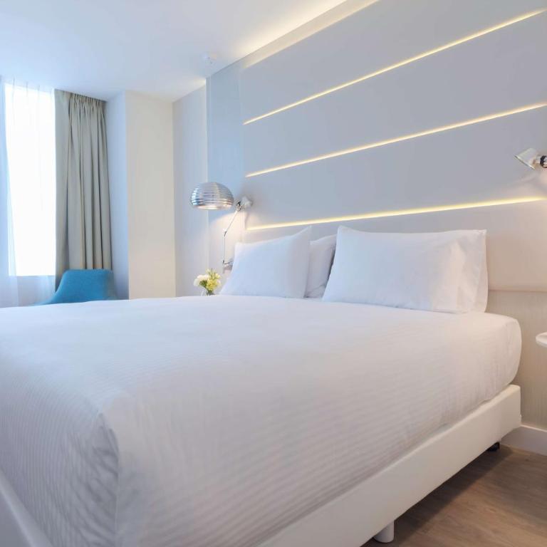 NH Monterrey La Fe - Standard Double Room - 4