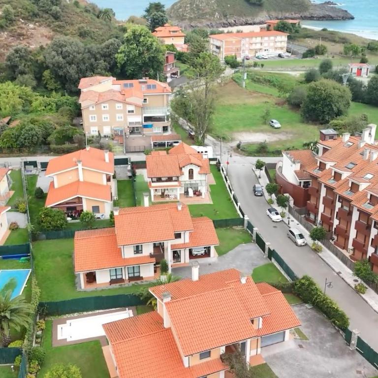 Villa Playa de Barro con jardín - Llanes - Deluxe Villa - 2