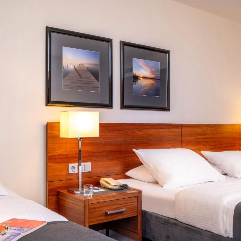 Maritim Hotel München - Standard Family Room - 5