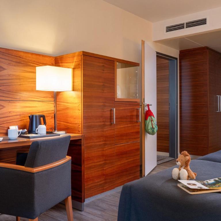 Maritim Hotel München - Standard Family Room - 4