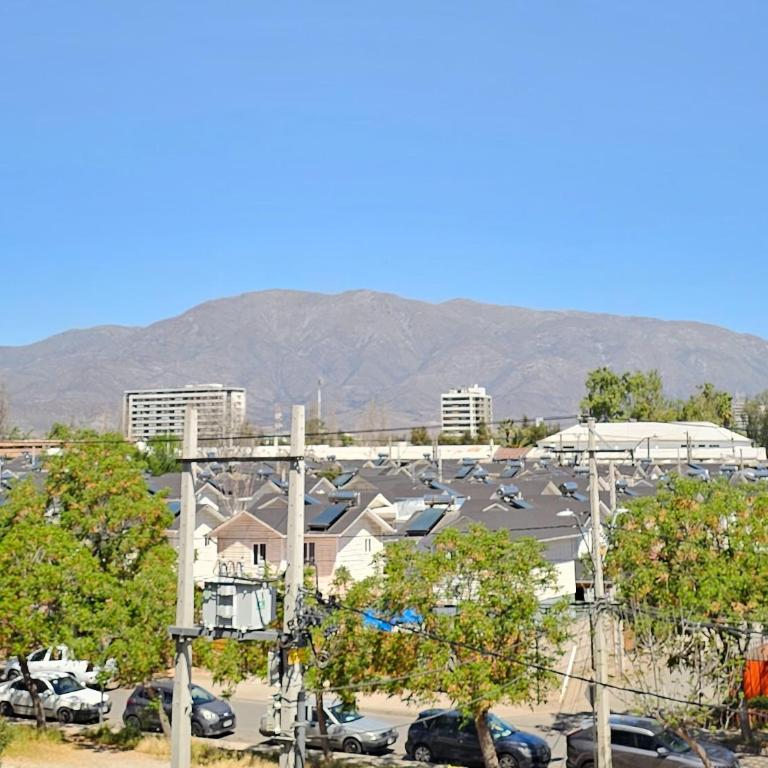 Departamento los andes vista a la cordillera con estacionamiento gratis - Two-Bedroom Apartment - 2