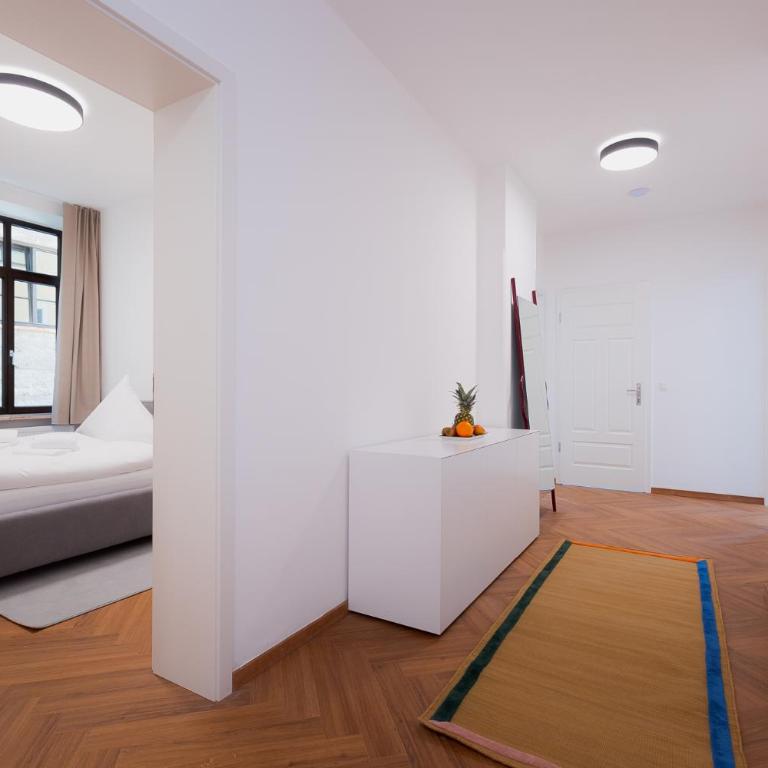 Alpine Apartements Maximilian Berchtesgaden - Apartment mit 3 Schlafzimmern und Bergblick - 7