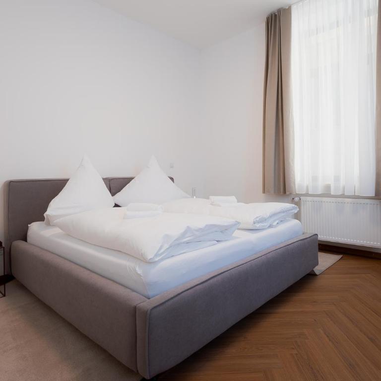 Alpine Apartements Maximilian Berchtesgaden - Apartment mit 3 Schlafzimmern und Bergblick - 9