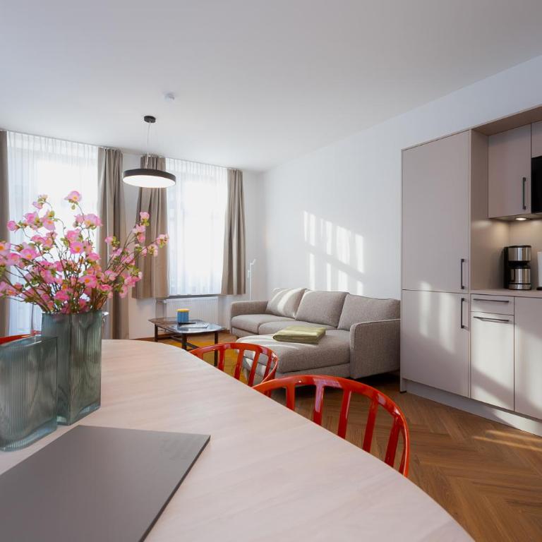 Alpine Apartements Maximilian Berchtesgaden - Apartment mit 3 Schlafzimmern und Bergblick - 11