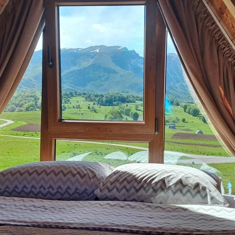 Organic Family Farm - Bungalow - 2