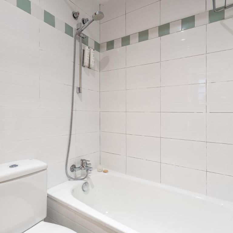 Aspasios Plaza Real Apartments - Studio Économique - 9